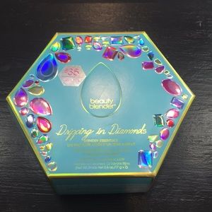 2 Beauty Blenders and cleansers